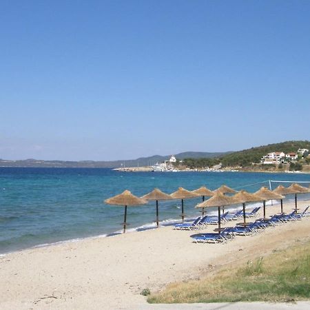 Tavani Villas Nea Roda Buitenkant foto