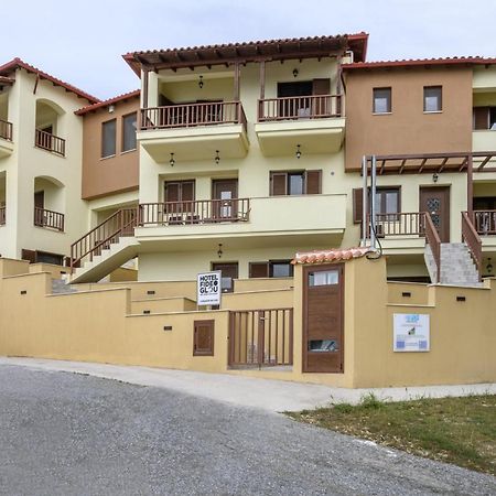 Tavani Villas Nea Roda Buitenkant foto