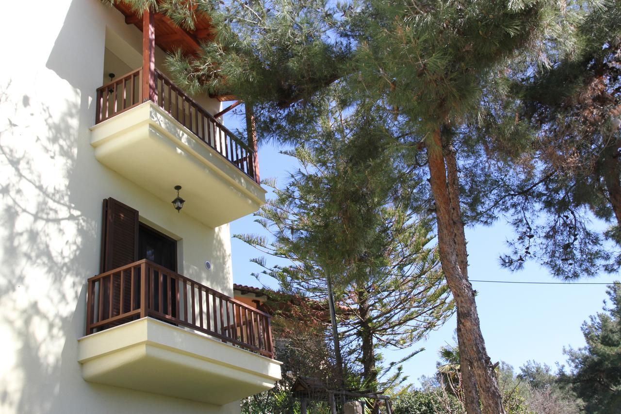 Tavani Villas Nea Roda Buitenkant foto