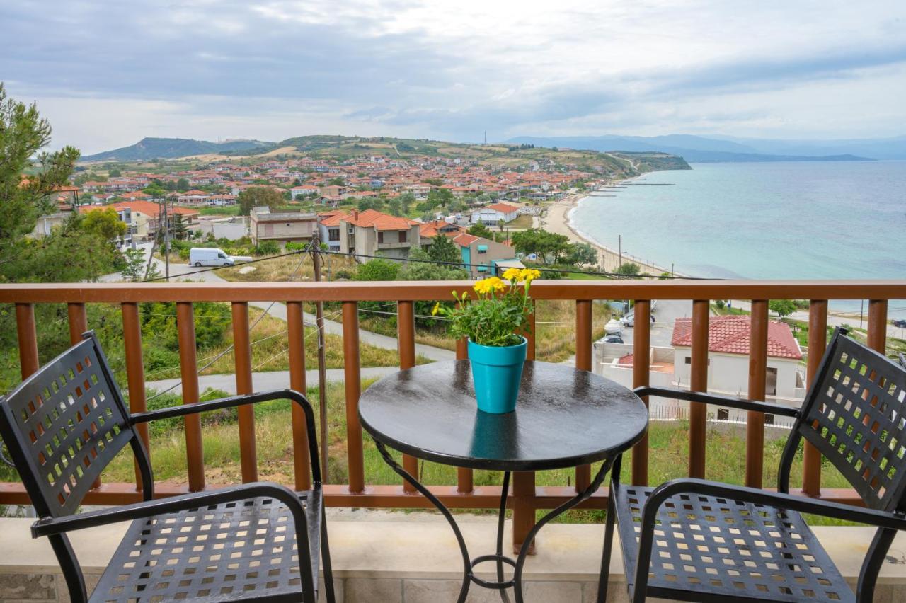 Tavani Villas Nea Roda Buitenkant foto